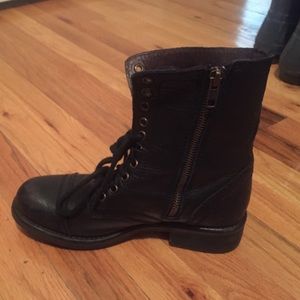 Steve Madden Troopa 2.0 boots