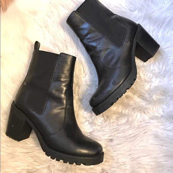 Chunky stacked heel black boots
