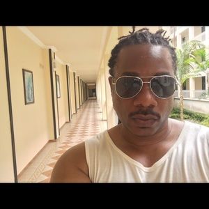 Meet your Posher, Edward