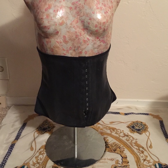 Ann cherry Colombian waist trainer