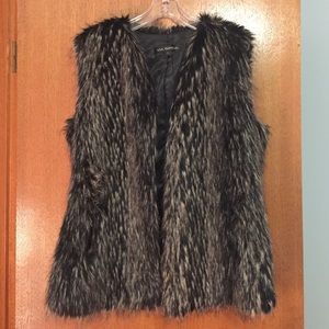 Via Spiga Jackets & Blazers - Via Spiga faux fur vest Via Spiga Jackets & Blazers - Via Spiga faux fur vest