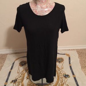Black shirt with slit sides