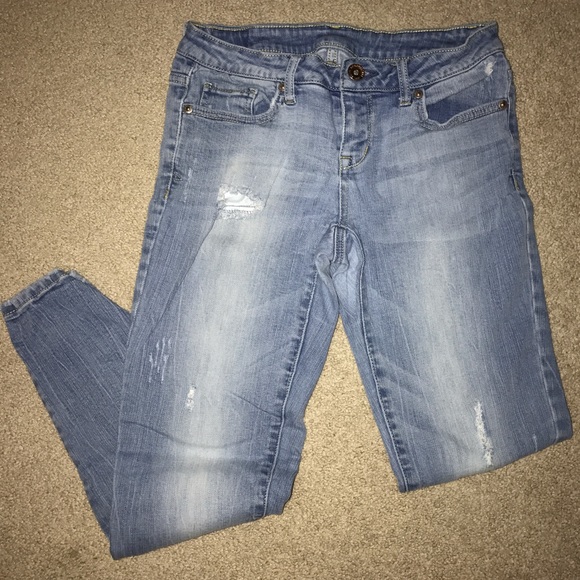 Light skinny jeans