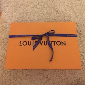 ✨Louis Vuitton gift box ✨