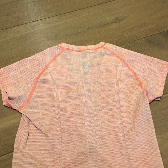 Lululemon shirt - Picture 3 of 3