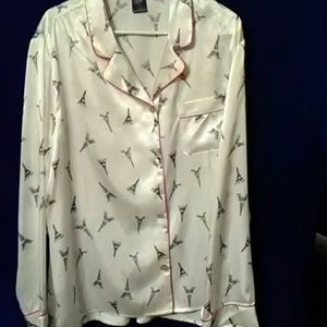 Plus size satin Eiffel Tower motif pjs 2 piece set