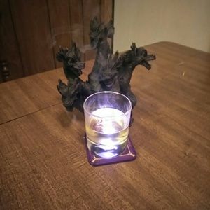 Meet your Posher, Johnnie