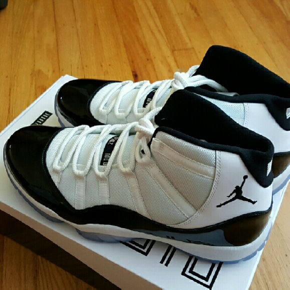 Jordan 11 XI Concord UA *NEW*