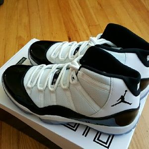 Jordan 11 XI Concord UA *NEW*