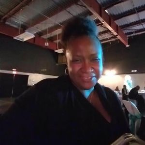 Meet your Posher, Florence