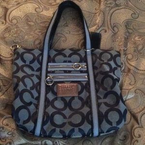 Poppy Navy coach purse