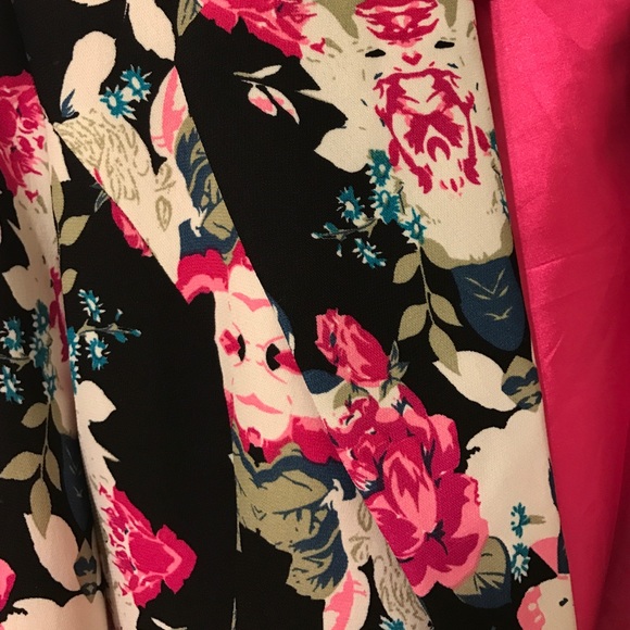 Floral Blazer - Picture 2 of 2
