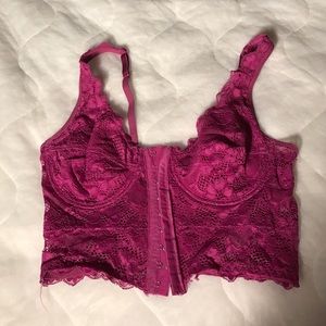 URBAN OUTFITTERS LACE BRALETTE!