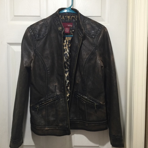 Cute mock leather jacket size Large