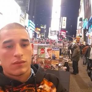 Meet your Posher, Justin