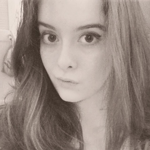 Meet your Posher, Anna - Picture 1 of 1