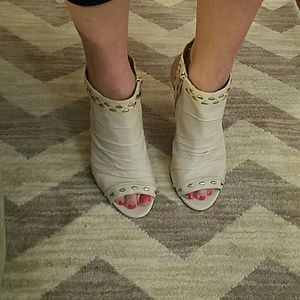 Vince Camuto heels