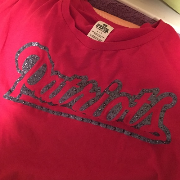 VS PINK Patriots cropped tee