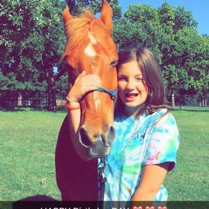 Meet your Posher, Ella