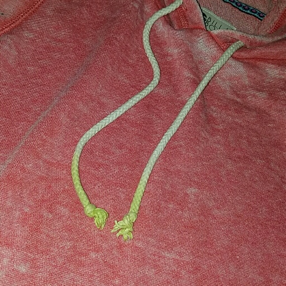 Billabong Sweater!! - Picture 3 of 4