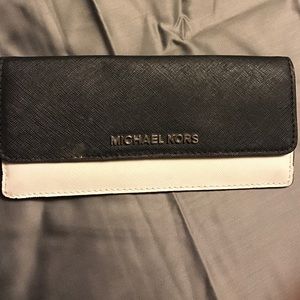 Michael Kors Two Tone Billfold Wallet