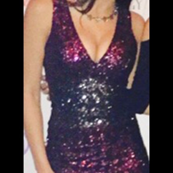 Dress - Picture 3 of 3