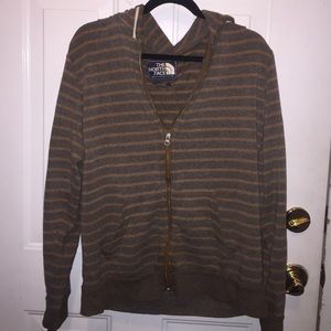 Men's North Face zip-up hoodie