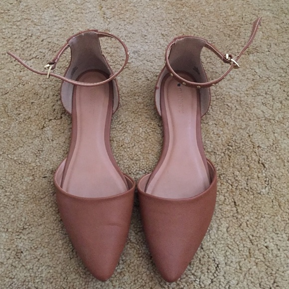 Old Navy tan flats!✨