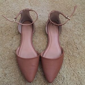 Old Navy tan flats!✨