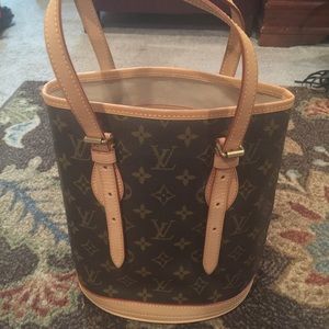 Authentic Louis Vuitton bucket bag