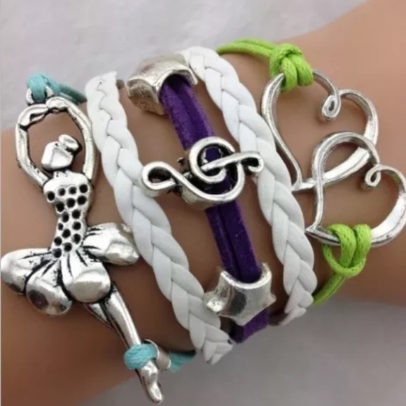 NWOT Ballerina Bracelet