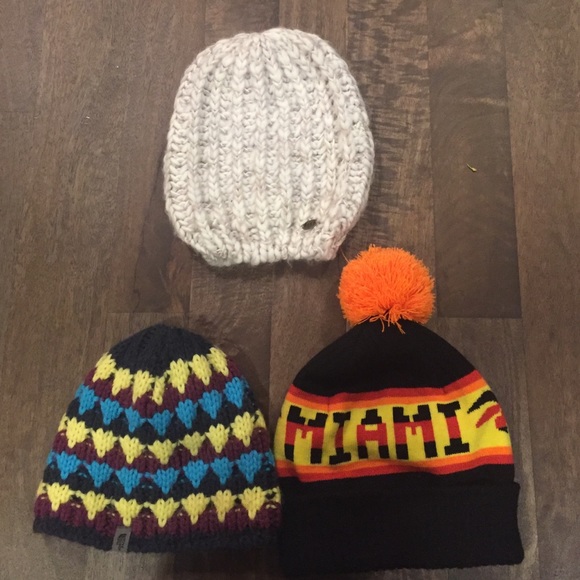 3 beanies The north face, roxy and urban outfitter