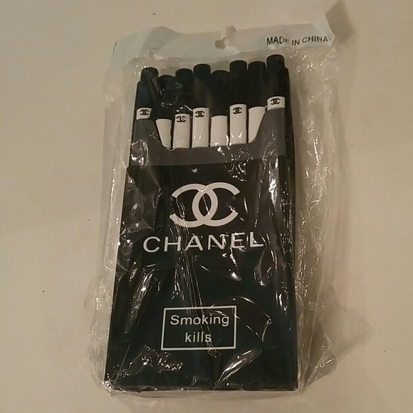 Chanel Smoking Kills IPhone 5s Case