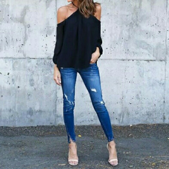 ❌❌ SOLD OUT: Off-the-Shoulder Long Sleeve Top - Picture 3 of 4