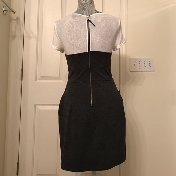 AE dress with buttons and pockets - Picture 2 of 3