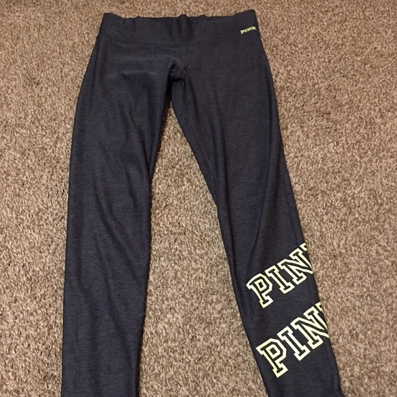 Victoria's Secret pink ultimate yoga leggings