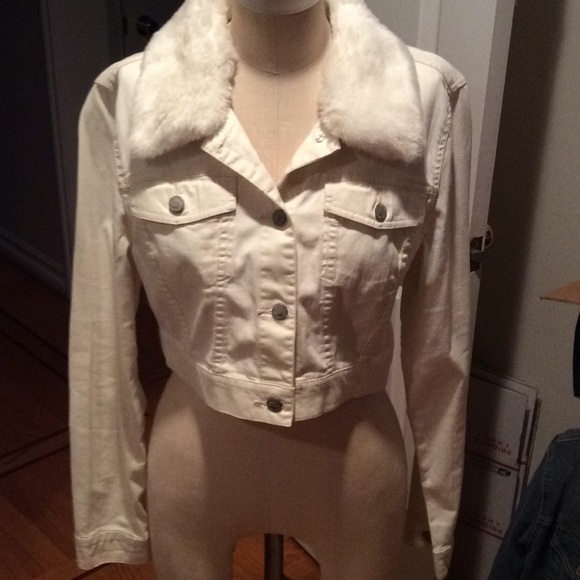 WHITE HOUSE/BLACK MARKET Jean crop cardigan