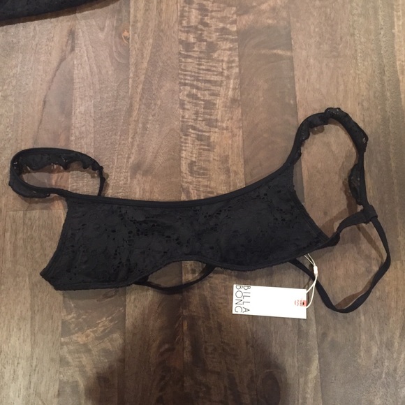 Never worn billabong bikini top