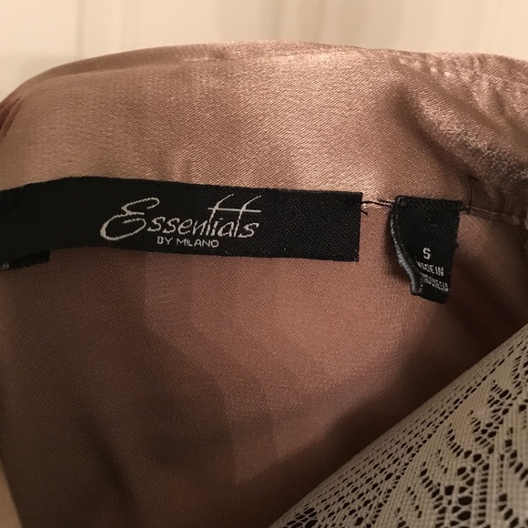 Button Down blouse - Picture 2 of 2