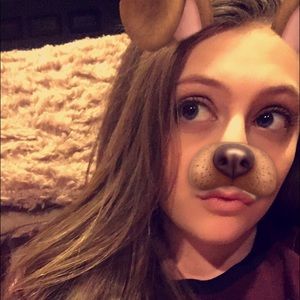 Meet your Posher, Leigh