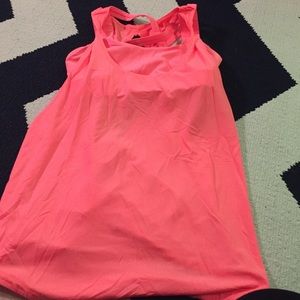 Lululemon open back tank!