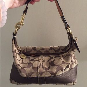 Small Coach purse PLUS keychain!