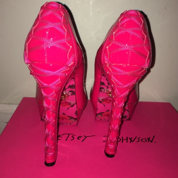 Betsey Johnson Hot Pink heels - Picture 2 of 4