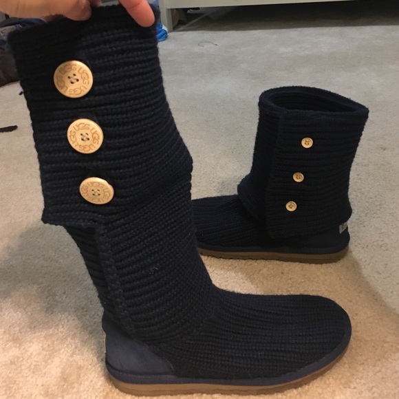 how much are uggs with buttons how much are uggs with buttons