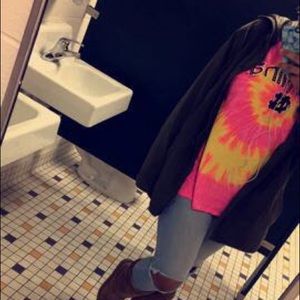 Meet your Posher, Alicia