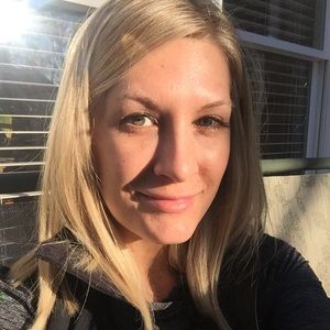 Meet your Posher, Alisha