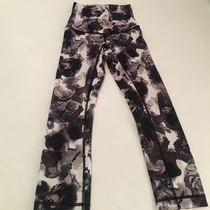 Wunder under crop high rise size 2 floral