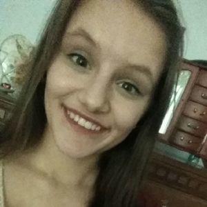 Meet your Posher, Caitlin