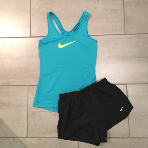 Nike Pro Work Out Tank - Size Small