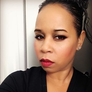 Meet your Posher, Keosha